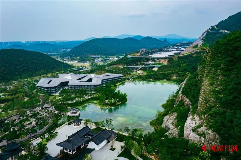 園博園秉持著輕介入方式，將傳統延續和現代創新相結合，形成了具有時代感的工業文明印記。2.jpg