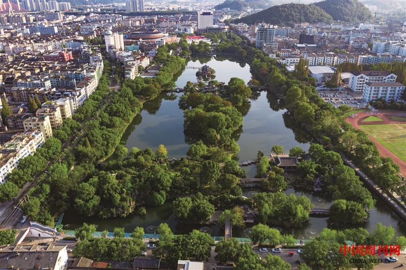 攝圖網_501127407_浙江臺州城市景觀航拍（企業商用）.jpg