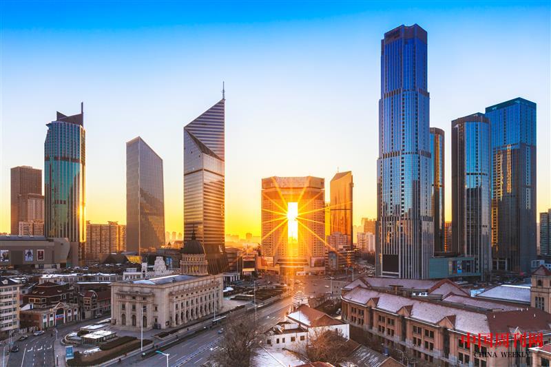 攝圖網_500342369_凱旋之光（企業商用）.jpg