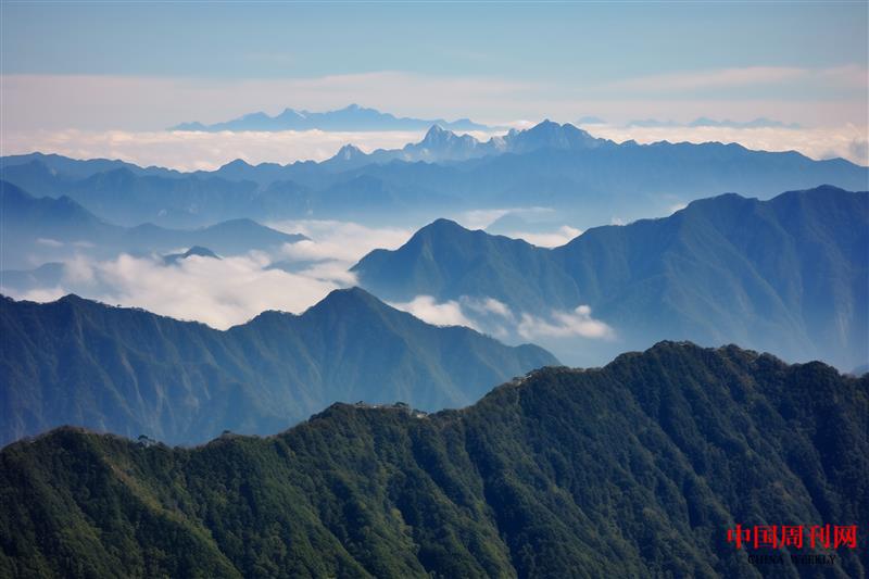 攝圖網_600220156_春季的峨眉山(企業商用).jpg