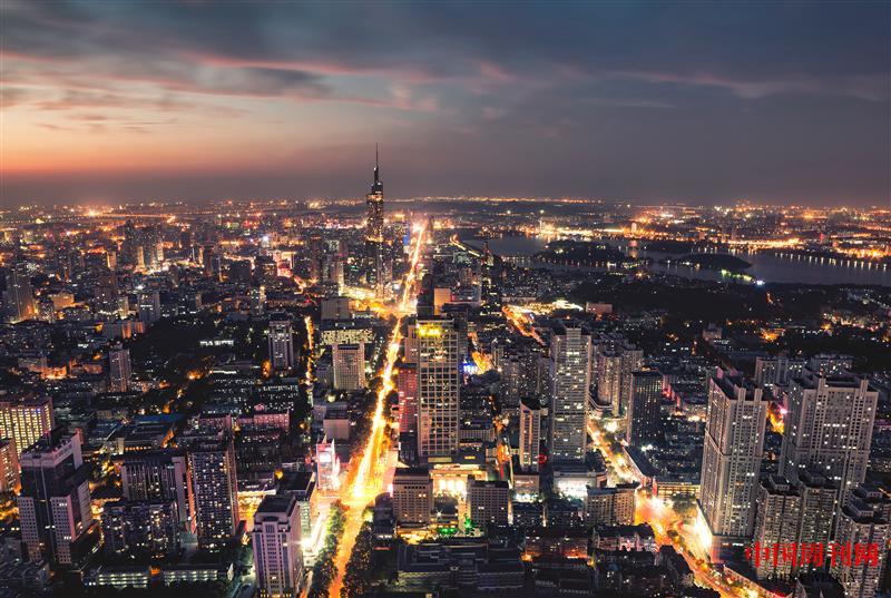 攝圖網_500327082_南京城市夜景(企業商用).jpg